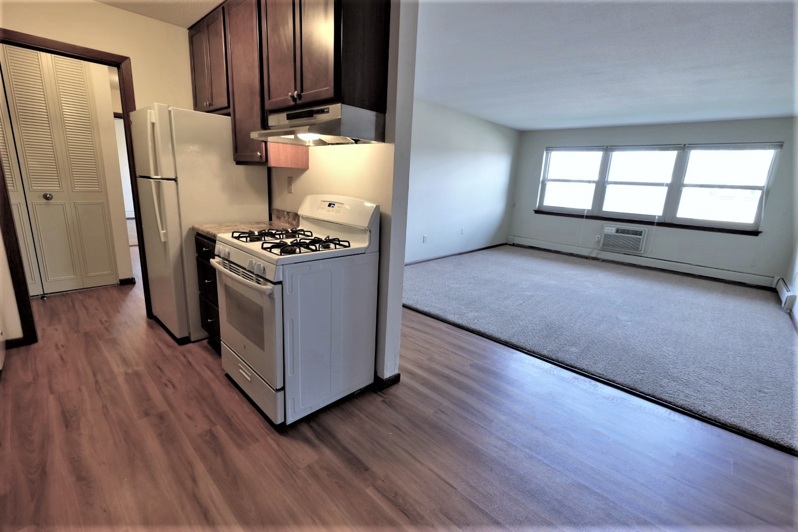 unfurnished apartment in Crystal, Minnesota
